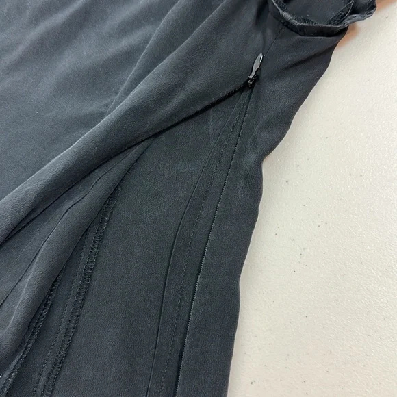 Nanette Lepore black blouse in silk gently worn - Picture 2 of 4